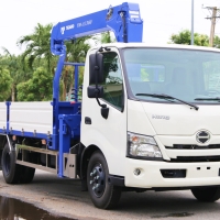 Hino XZU720 gắn cẩu Tadano 3 tấn 4 đoạn