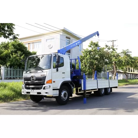 Hino FL8JT8A 15 tấn gắn cẩu 3 tấn 4 đoạn