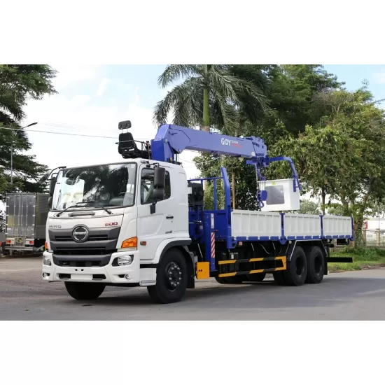 Hino FM8JW8A 15 tấn lắp cẩu Dongyang 8 tấn 6 đoạn