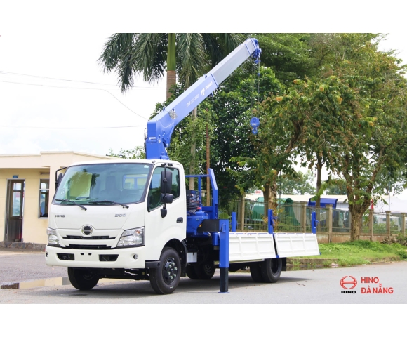 Hino XZU730 gắn cẩu 3 tấn 5 đoạn thùng dài 5m