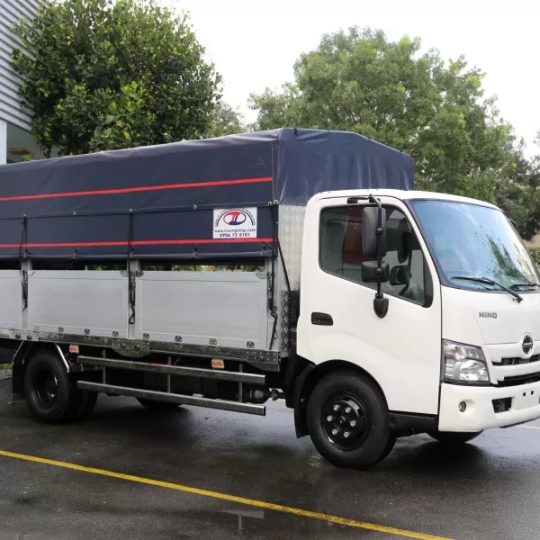 Hino XZU720 tải trọng 3,5 tấn