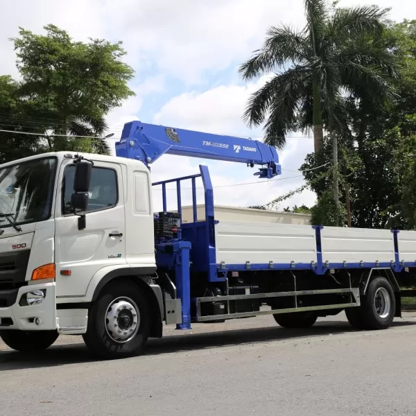 Hino FG8JT8A 8 tấn lắp cẩu Tadano 5 tấn 5 đoạn