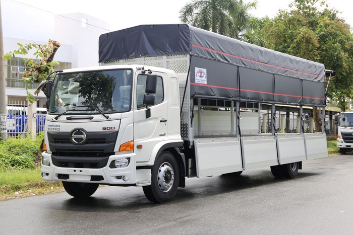 Giới thiệu tổng quan về xe tải Hino FG8JT8A 7,40 tấn