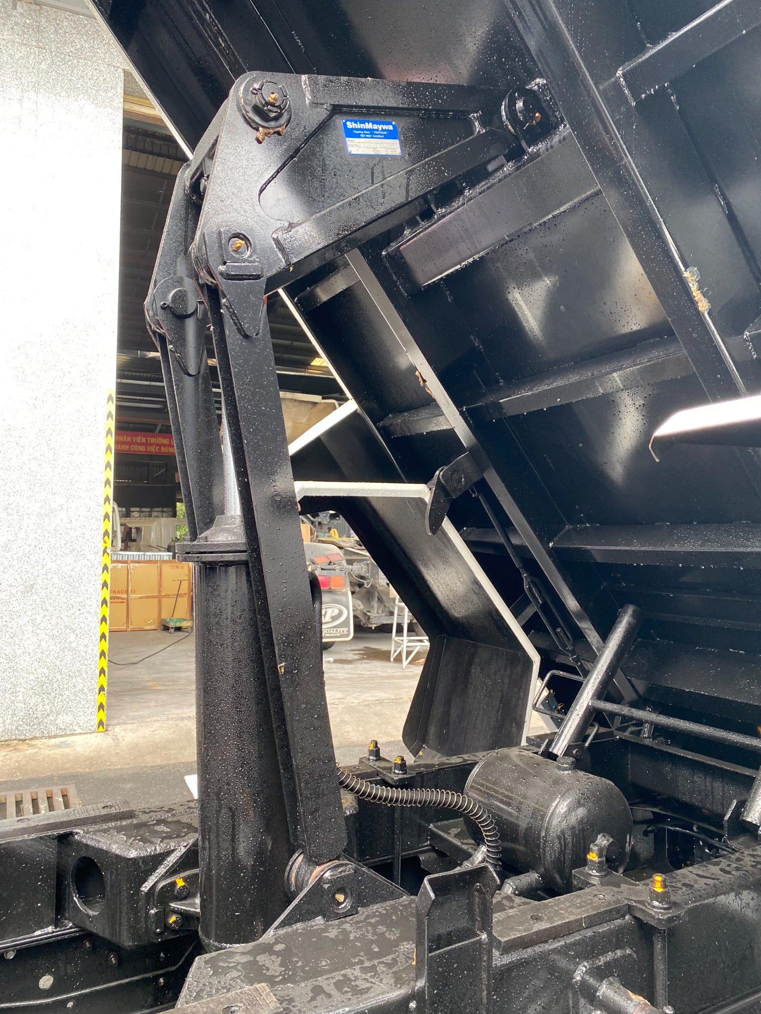 Thiết bị nâng Shinmaywa