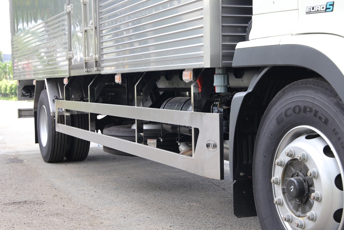 Động cơ mạnh mẽ và tiết kiệm nhiên liệu