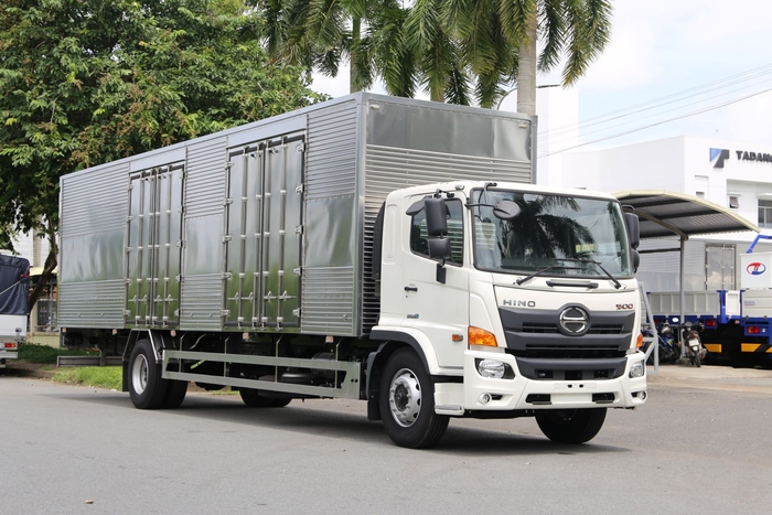 Nội thất cabin tiện nghi và an toàn