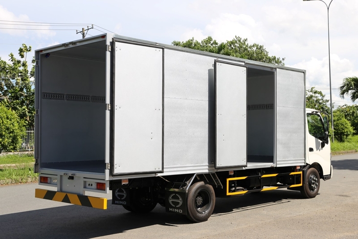 Nội thất tiện nghi và an toàn cho người lái