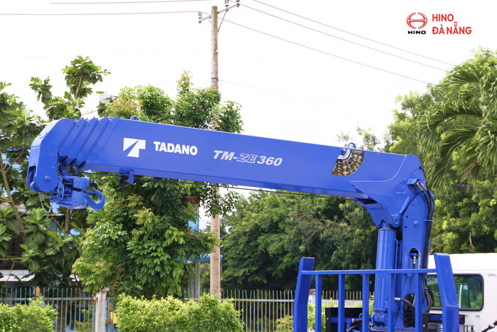 Cần cẩu Tadano TM-ZE365MH: Sức mạnh và sự chính xác từ Nhật Bản
