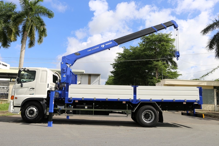 Ưu điểm vượt trội của Xe tải Hino 8 tấn FG8JP8A lắp cẩu 5 tấn 4 đoạn