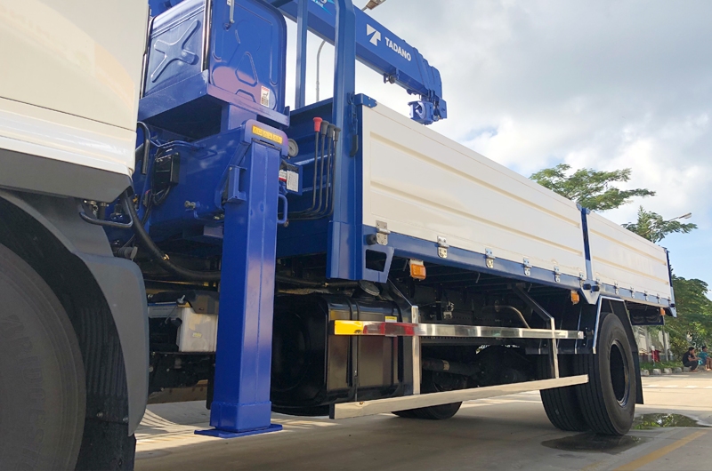 CẨU TADANO ZT504 – SỨC MẠNH NÂNG HẠ VƯỢT TRỘI