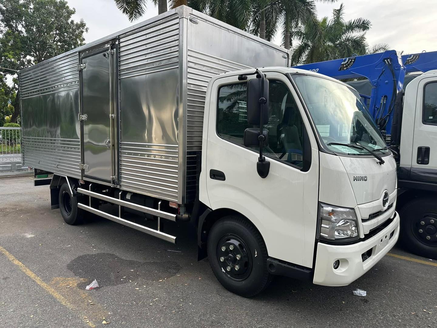 Bán xe HINO giá tốt, hỗ trợ thủ tục