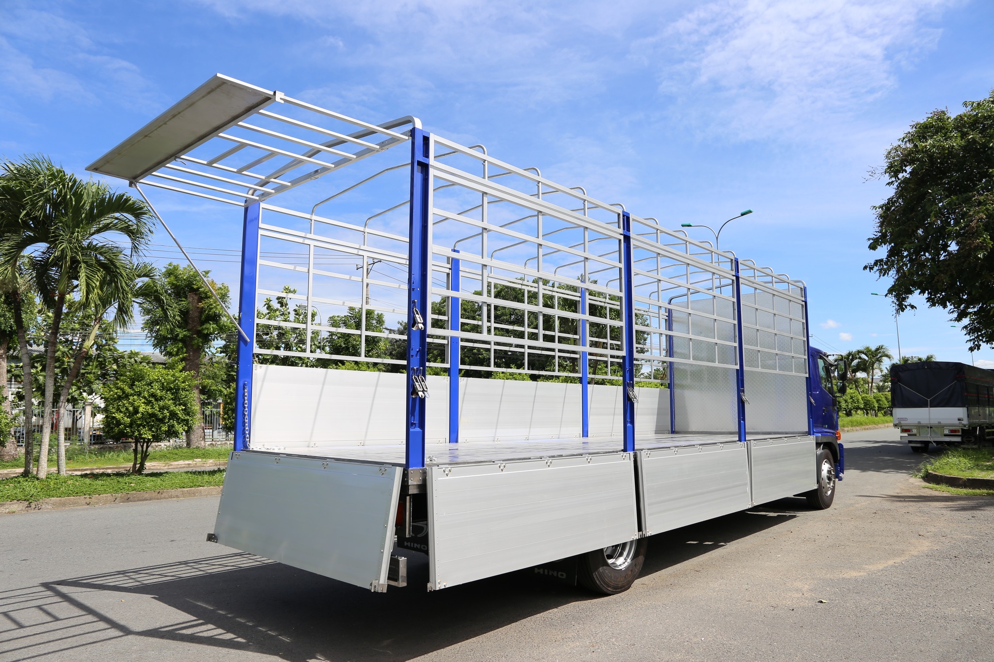 Mua xe bán tải miền Trung giá tốt